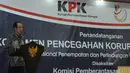 Wakil Ketua KPK Zulkarnain berpidato saat menghadiri pendatanganan kerjasama memberantas korupsi dengan BNP2TKI, Jakarta, Kamis (19/3/2015). (Liputan6.com/Herman Zakharia)