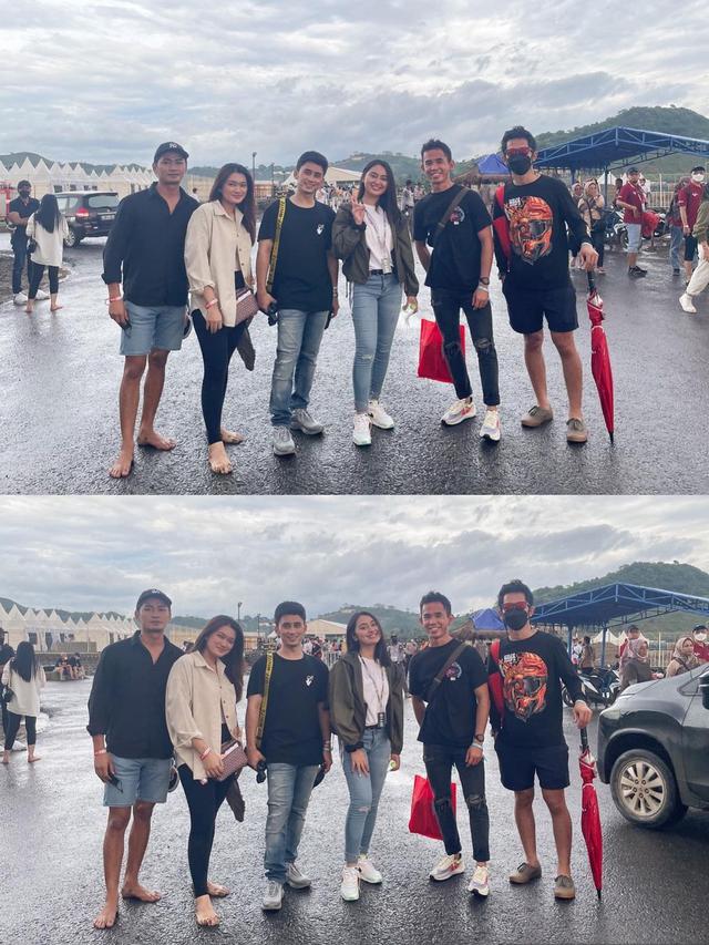 6 Potret Memes Prameswari Nonton WSBK di Sirkuit Mandalika, Foto Bareng Pembalap