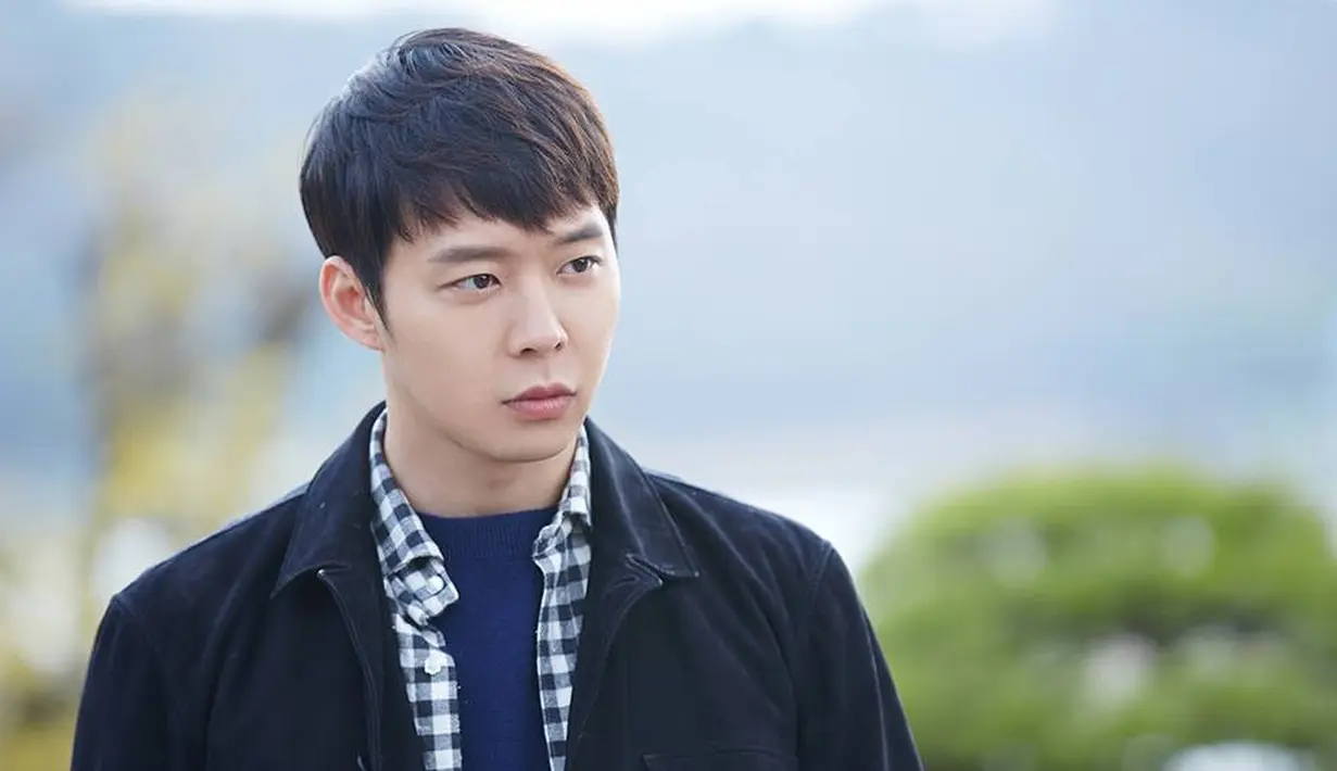 Park Yoo Chun juga tersandung masalah pelecehan seksual pada tahun 2016. Kasus ini sendiri dimenangkan oleh Park Yoo Chun, tuduhan para korban merupakan rekayasa karena tidak ada bukti. (Foto: soompi.com)