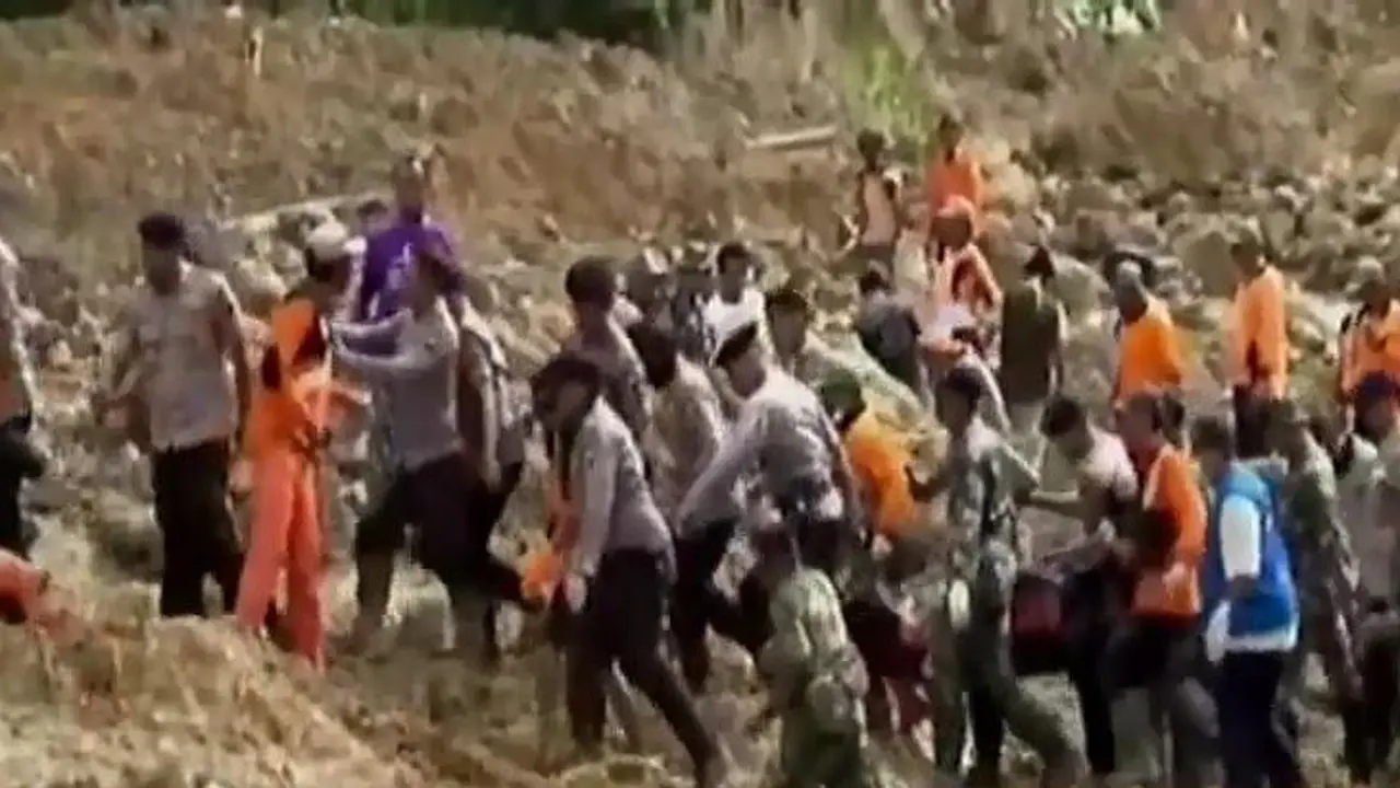  Korban Longsor di Karanganyar 