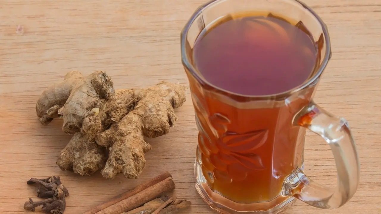 minuman jamu jahe kayu manis cengkeh