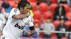 Raul Gonzalez saat masih berbaju Real Madrid, dalam pertandingan La Liga (11/1/2009). Raul senang Barcelona bisa juara Liga Champions. (AFP PHOTO/Jaime Reina)