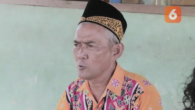 Kepala Suku Adat Paser Balik, Sibukdin.