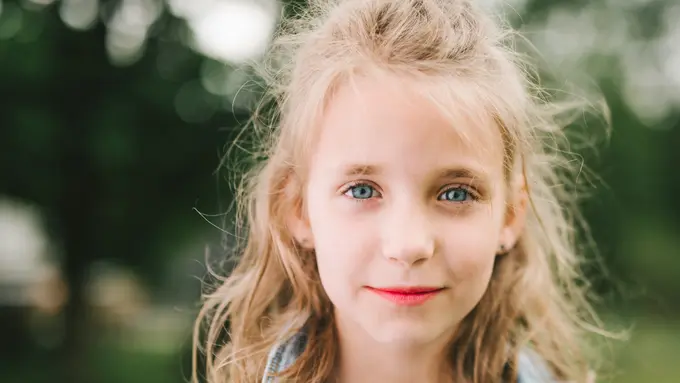 Contoh ilustrasi anak percaya diri