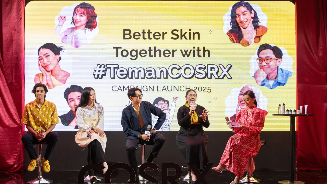 Audesya Rossyora, Brandon Salim, Alika Islamadina, dan Kenzy Taulany dalam Campaign Launch 2025 (Foto Dok: COSRX Indonesia)