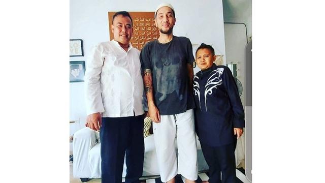 6 Potret Kenangan Taufik Lala Bareng Seleb Tanah Air, Meninggal Usai Bersepeda