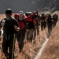 Mendaki gunung Bromo/ Foto: Dok. Fjällräven Indonesia)