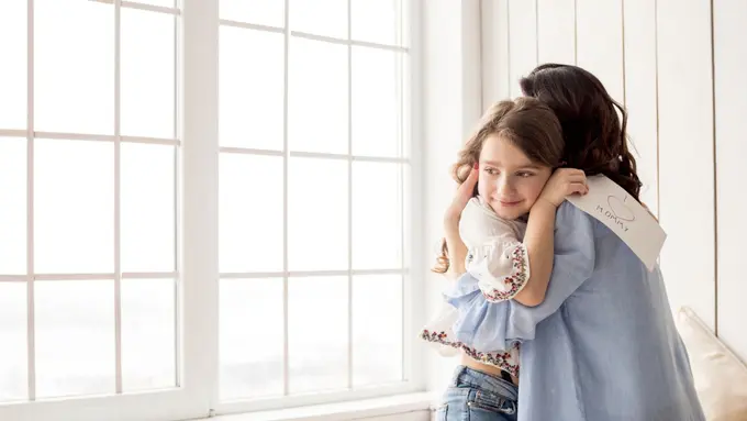 Anak-anak yang merasa aman dan dicintai akan tumbuh menjadi individu yang percaya diri.