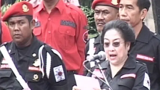 Khusus Peringati Hari Pancasila, Jokowi Kenakan Baret Merah