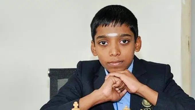 Cetak Sejarah Baru, Remaja 16 Tahun asal India Berhasil Kalahkan Juara Catur Dunia Magnus Carlsen