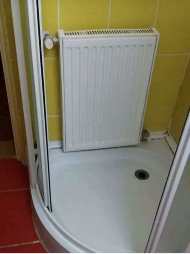 6 Desain Nyeleneh Kamar Mandi di Tempat Umum Ini Bikin Geleng Kepala