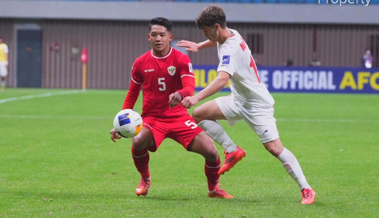Timnas Indonesia U-20 jadi lumbung gol bagi Timnas Iran U-20 dengan skor telak 0-3 di Stadion Pusat Pelatihan Sepakbola Pemuda Shenzhen di China, Kamis (13/2/2025). (Dok. PSSI)