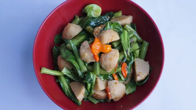 tumis kailan bakso