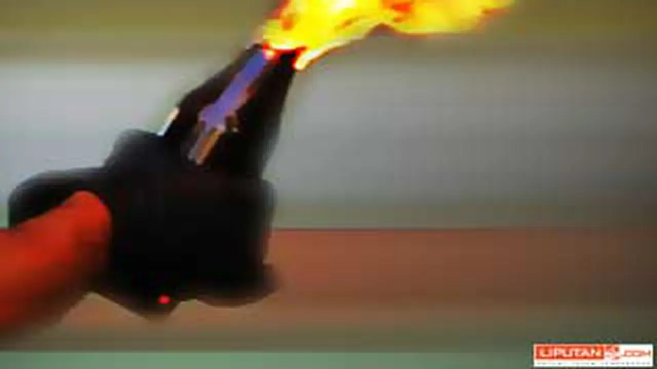 100816bmolotov-stok.jpg