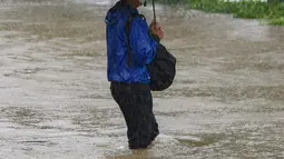 Ketinggian banjir di kawasan tersebut mencapai 70 cm. (merdeka.com/Arie Basuki)