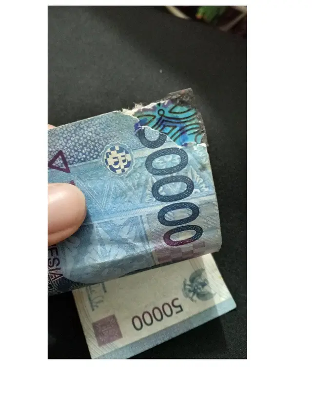 8 Potret Sambungan Uang Kertas Sobek Ala Netizen Ini Bikin Tepuk Jidat