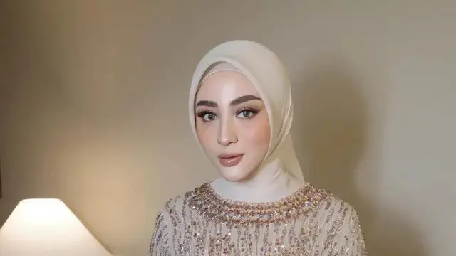 Inspirasi kebaya wisuda (credit: instagram/marginw)