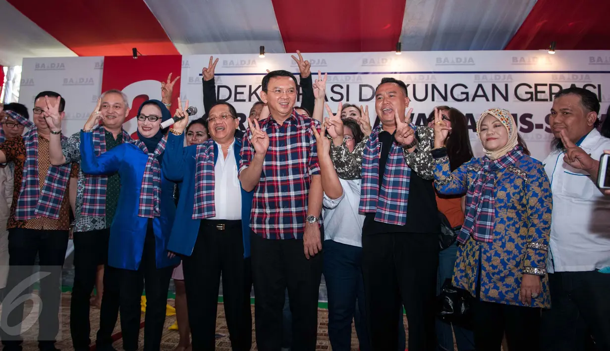 Basuki Tjahaja Purnama atau Ahok menghadiri deklarasi dukungan dari Gerakan Relawan Agus Harimurti Yudhoyono dan Sylviana Murni (Gerasi) dalam putaran kedua Pilgub DKI di Jalan Talang, Menteng, Jakarta Pusat, Senin (13/3). (Liputan6.com/Gempur M Surya)