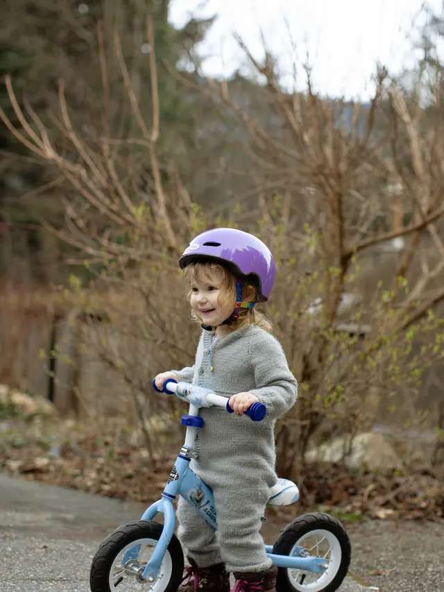 ilustrasi Rekomendasi olahraga sederhana yang bisa diajarkan ke anak sejak dini/Tatiana Syrikova/pexels