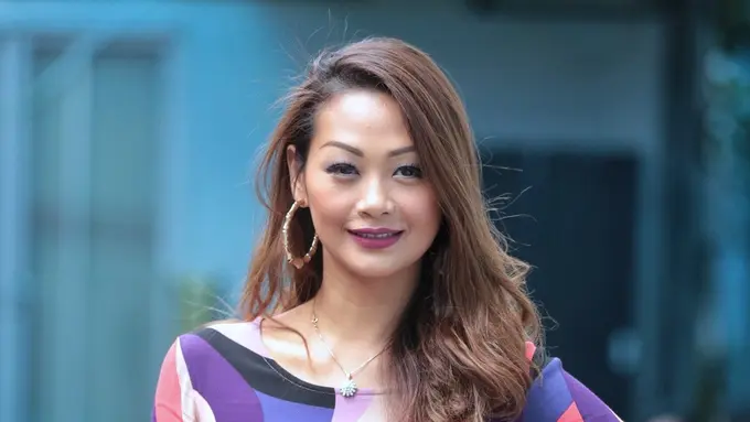 [Bintang] Indah Kalalo