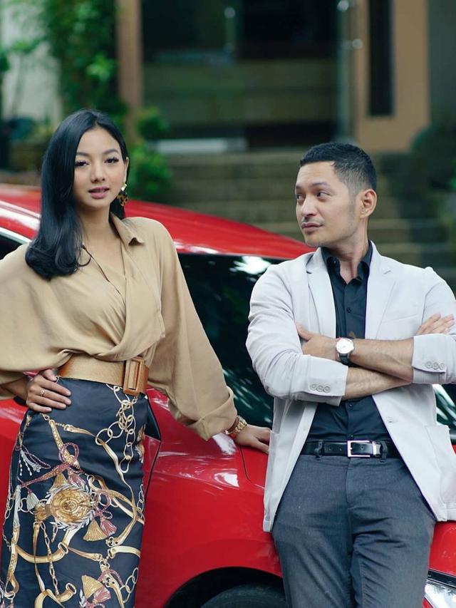 Jadi Suami Istri di Sinetron, Ini 6 Potret Glenca Chysara dan Evan Sanders