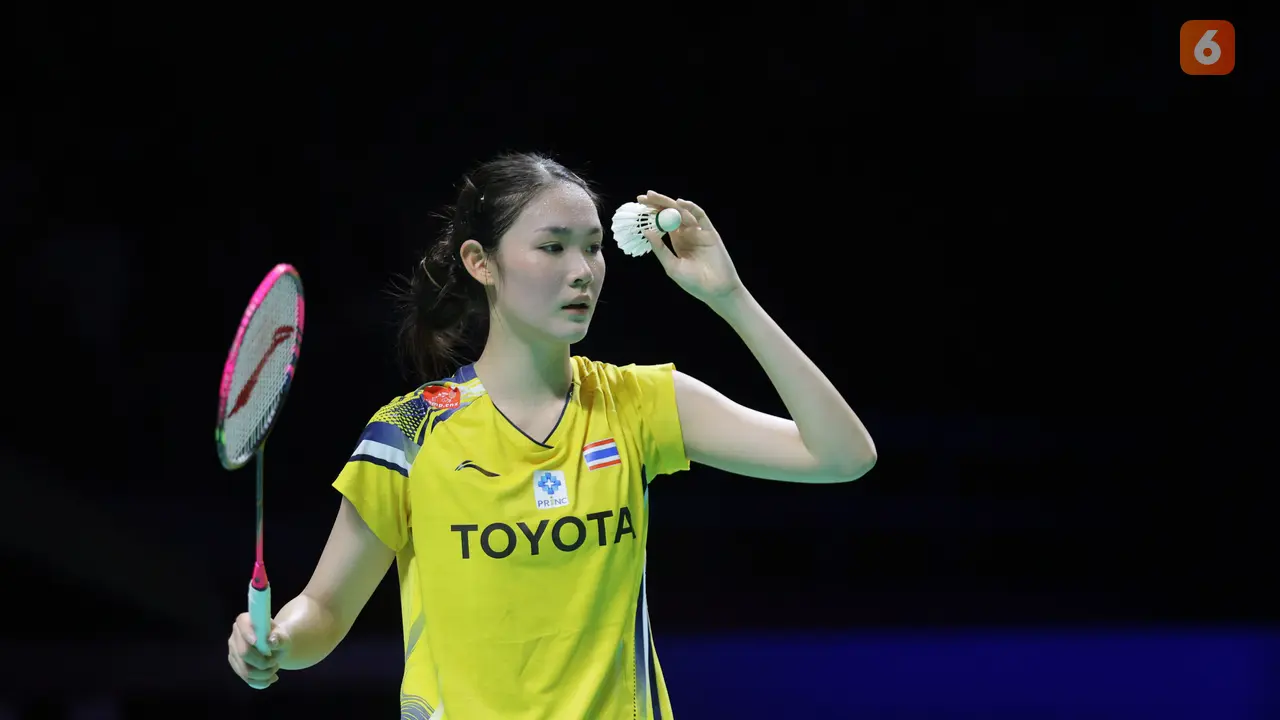 Foto: Pesona Pebulu Tangkis Thailand, Pitchamon Opatniput saat Beraksi di Indonesia Masters 2026