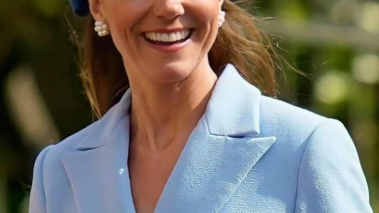 Potret Manis Kate Middleton Tampil Serba Biru di Perayaan Paskah Kerajaan