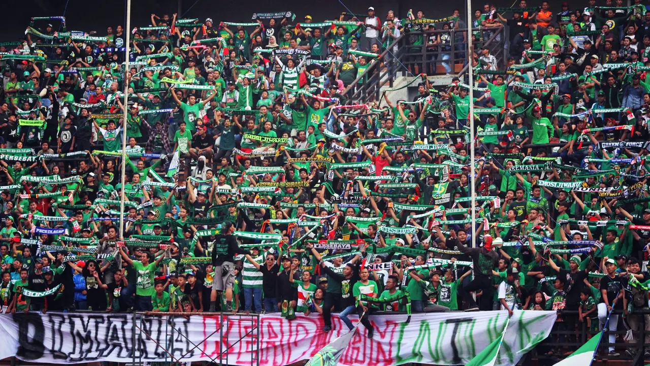 Pendukung Persebaya Surabaya atau akrab disapa Bonek
