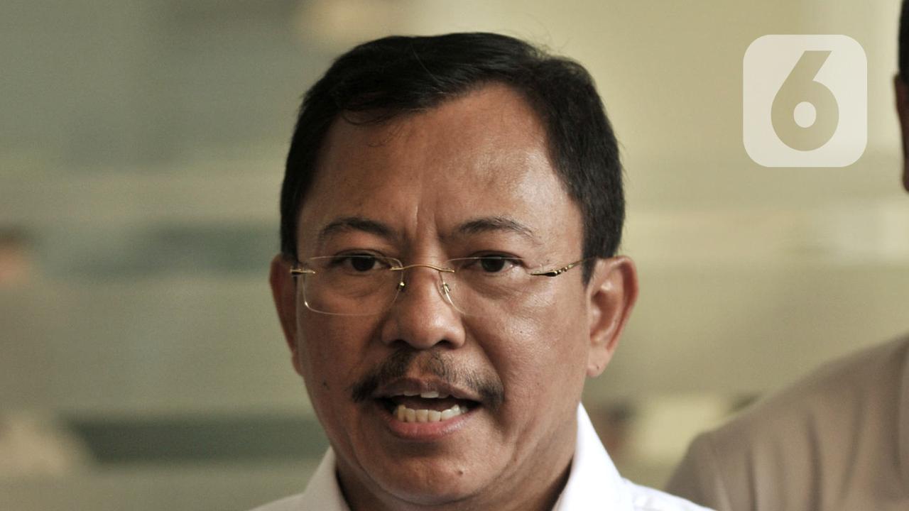 Menkes Terawan Tinjau Kondisi Dua Pasien Positif Corona di RSPI Saroso