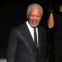 Aktor peraih Oscar, Morgan Freeman adalah satu-satunya penumpang di pesawat yang mengalami kegagalan teknis tak lama setelah lepas landas, menyebabkan pilot harus melakukan pendaratan darurat. (Bintang/EPA)
