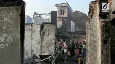 Pascakebakaran di kawasan Kebon pala Jakarta Timur, Lebih dari 1.000 warga korban kebakaran tinggal di tenda-tenda pengungsian