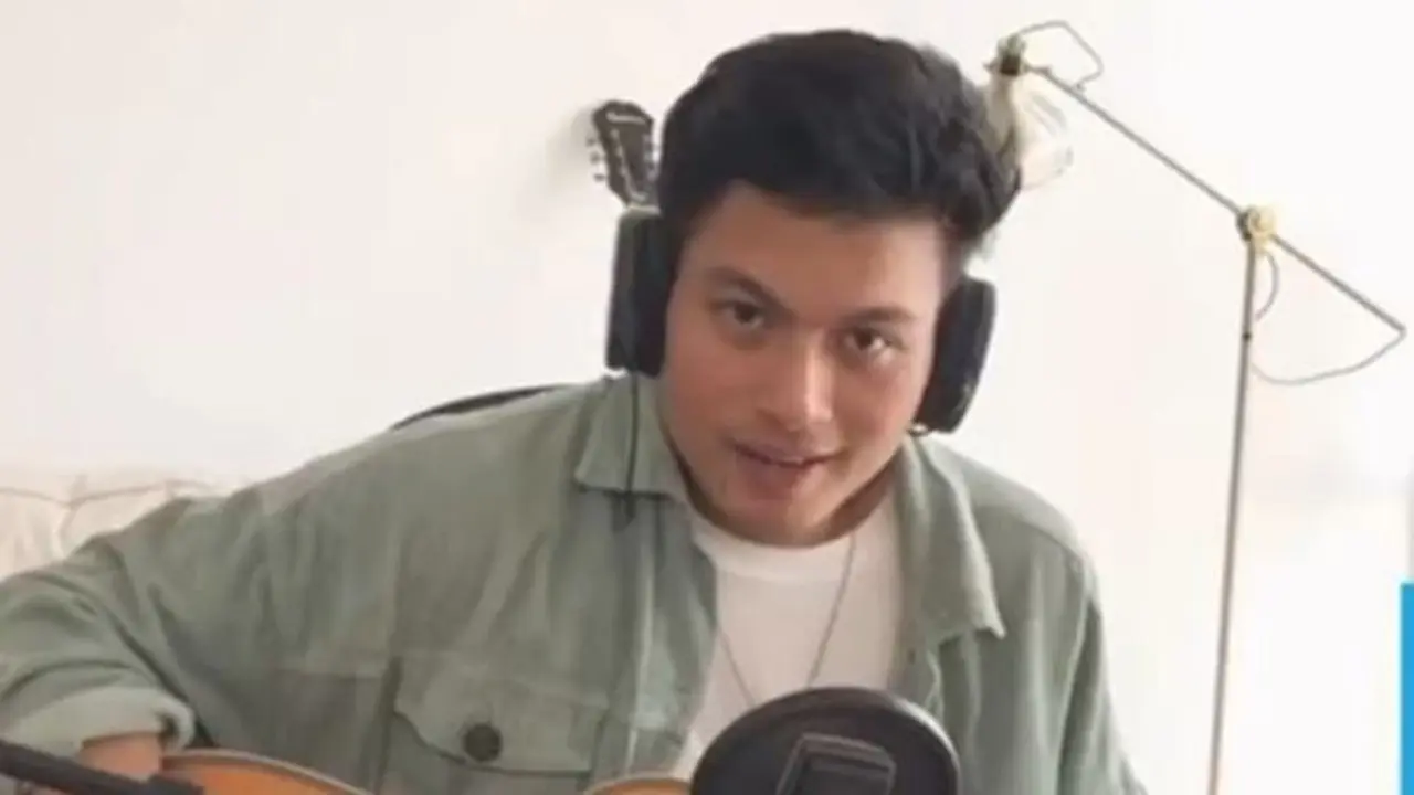 Rendy Pandugo,  Kapanlagi Buka Bareng. (Kapanlagi.com)