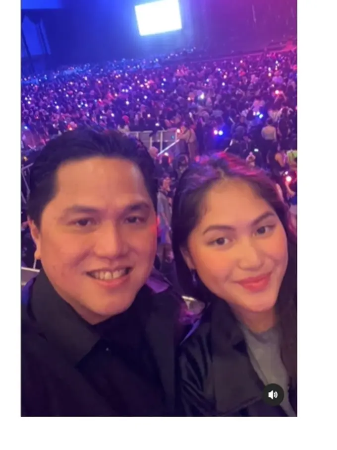 8 Momen Erick Thohir Temani Anak Nonton Konser Suga, Ikut Jadi ARMY