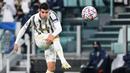 Di posisi ketiga ditempati oleh tujuh pemain yang masing-masing mencetak 6 gol. Alvaro Morata. Striker Juventus asal Spanyol berusia 28 tahun ini mencetak 6 gol dari 8 laga. Langkah Juventus terhenti di babak 16 besar usai kalah dari FC Porto. (AFP/Vincenzo Pinto)