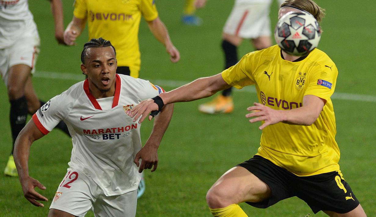 Chelsea dipersilakan menebus Jules Kounde sesuai dengan harga yang tertera pada klausul pelepasannya yakni memiliki harga 75-80 juta euro. Akhirnya tidak ada kata sepakat antara Chelsea dan Sevilla soal transfer Jules Kounde, proses negosias berjalan alot. (Foto: AFP/Cristina Quicler)