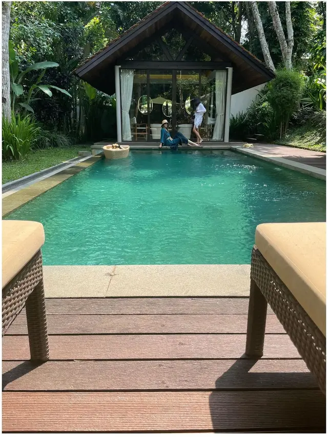 [Fimela] Nia Ramadhani dan Gita Janu