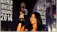 Anggun Raih Piala World Music Awards 2014