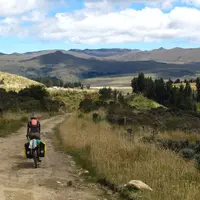 Potret-potret berikut ini yang membawamu ke perjalanan bersepa di Ekuador.