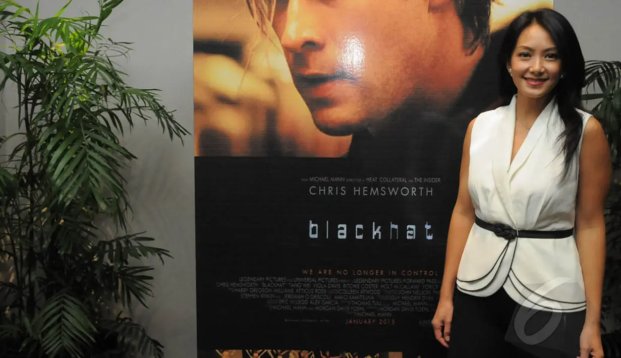 Susan Bachtiar saat menghadiri Premier Film Blackhat di Plaza Indonesia XXI, Jakarta, Selasa (13/01/2015). (Liputan6.com/Herman Zakaria)