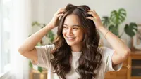 6 Tips Perawatan Kulit Kepala Seiring Bertambahnya Usia agar Rambut Tetap Sehat
