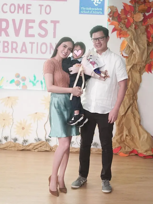6 Potret Shandy Aulia dan David Herbowo Momong Claire, Ingin Anak Diasuh Bersama