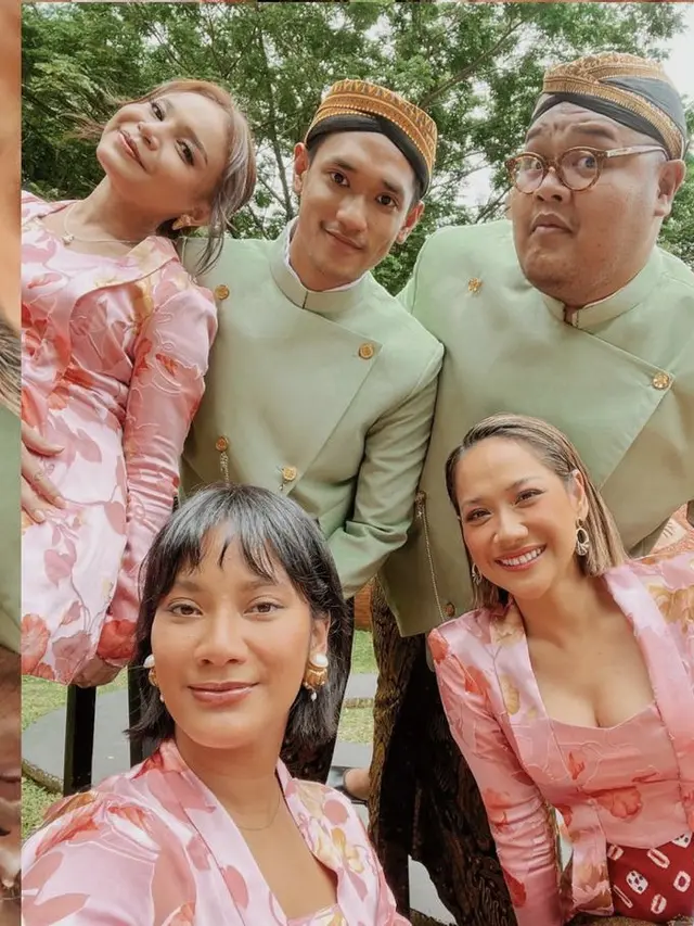 Gaya geng Vidi Aldiano-Sheila Dara