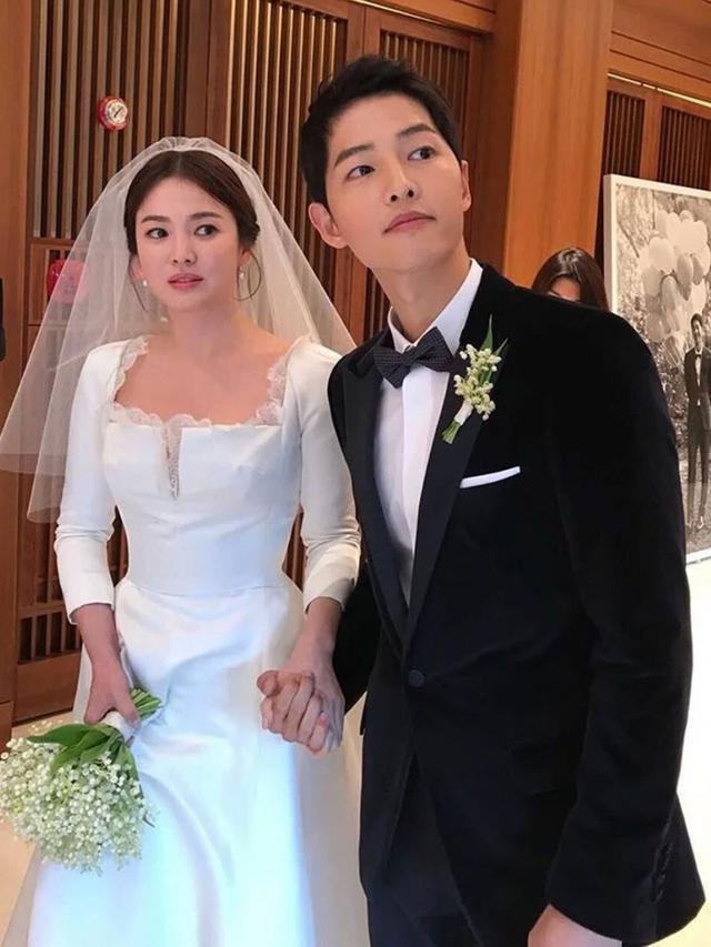 [Bintang] Jadi Pasangan di Drama, 8 Pasangan Ini Pacaran di Dunia Nyata