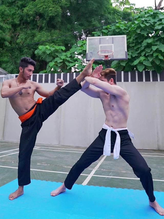 6 Potret Gaya Verrell Bramasta Latihan Pencak Silat, Curi Perhatian