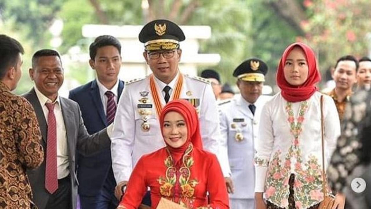 [Bintang] Atalia Praratya dan Ridwan Kamil