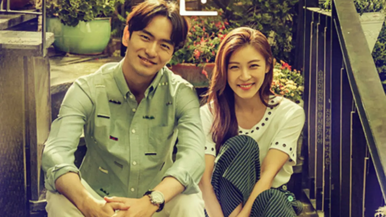  Ha Ji Won Sebut Wanita Jatuh Cinta Terlihat Cantik