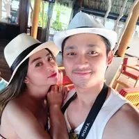 Dewi Perssik dan Angga Wijaya