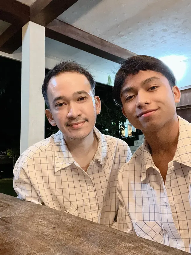 7 Potret Kebersamaan Betrand Peto dan Ruben Onsu, Tak Kalah Lengket dari Sarwendah