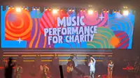 Tulus mengisi konser Music Performance For Charity di UPH, Kelapa Dua, Kabupaten Tangerang, Selasa (16/8/2022) malam.