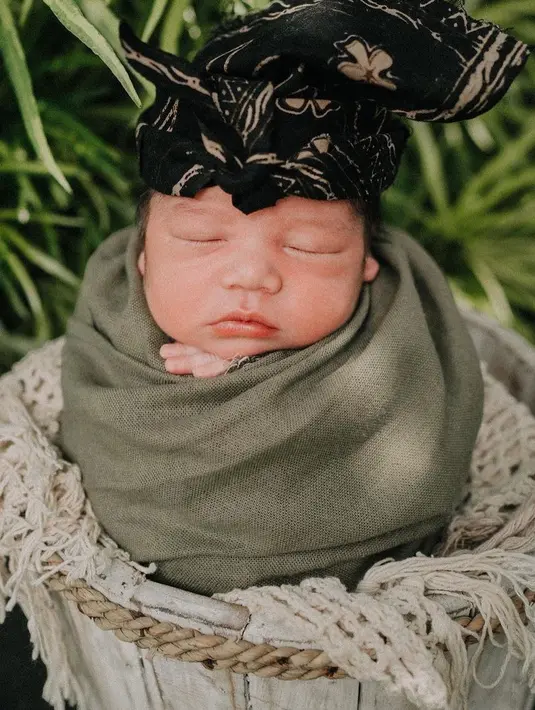 <p>[Instagram/jenniferbachdim]</p>